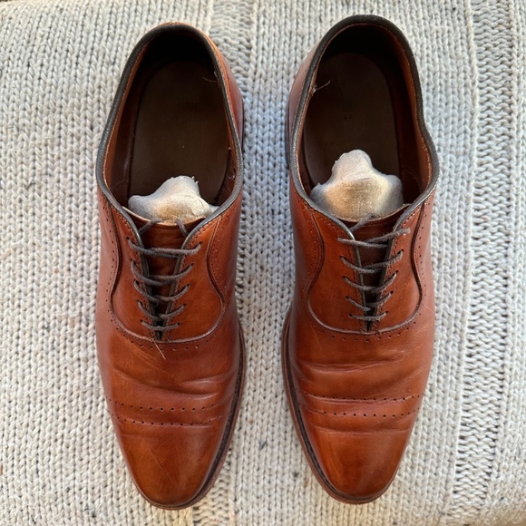 gently loved allen edmond derby shoes perforated size 8 men main image 5